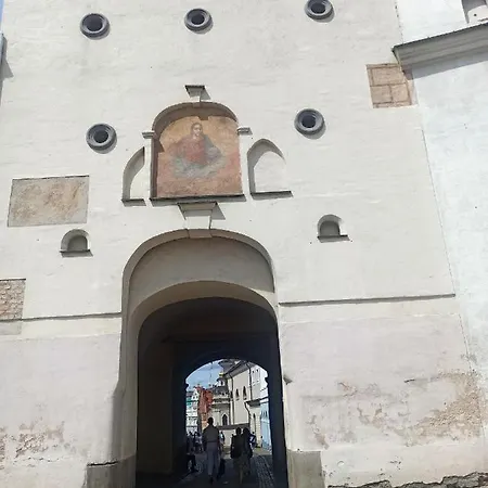 Apartment Gates Of Dawn In Old Town *